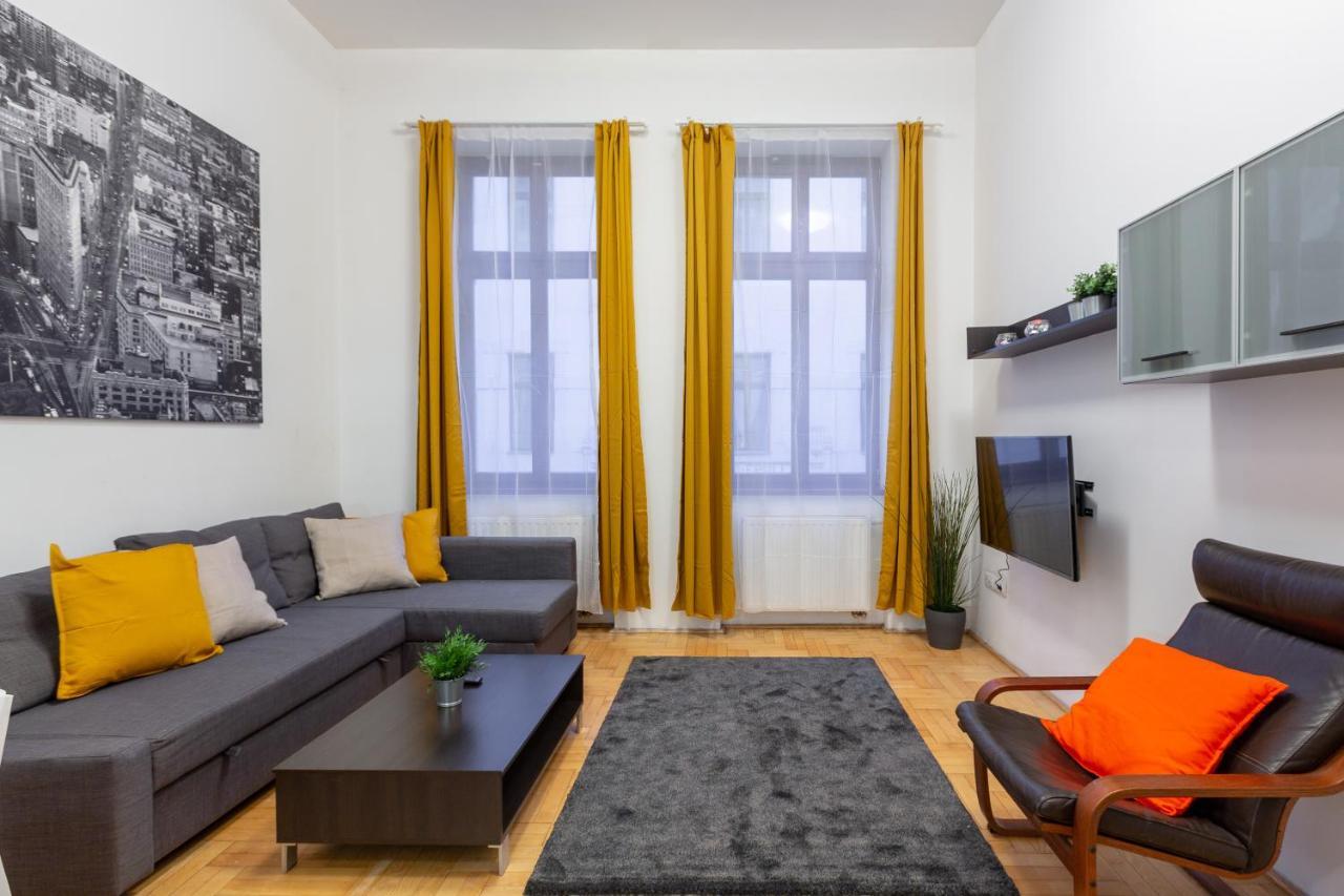 Dowtown Home In The Gozsdu Garden 布达佩斯 外观 照片