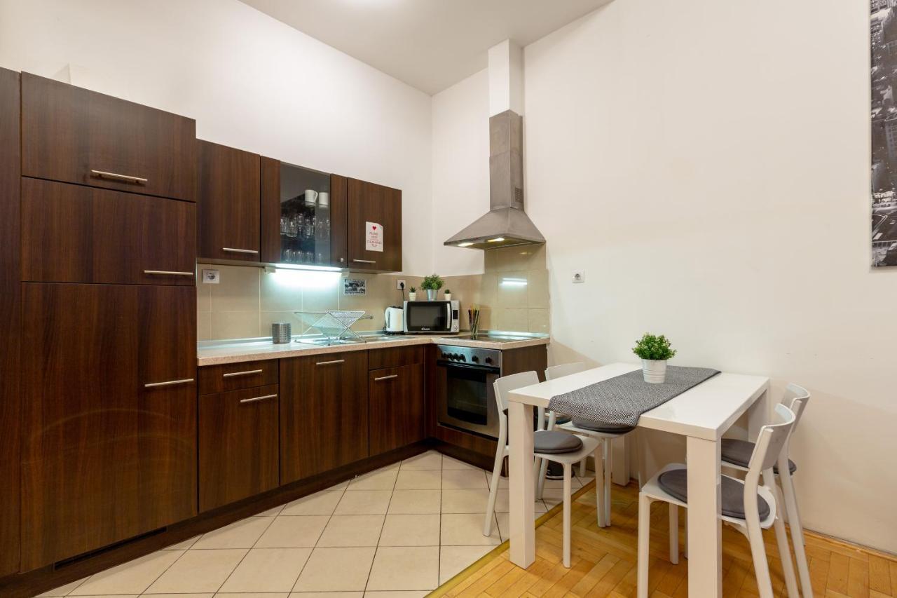 Dowtown Home In The Gozsdu Garden 布达佩斯 外观 照片